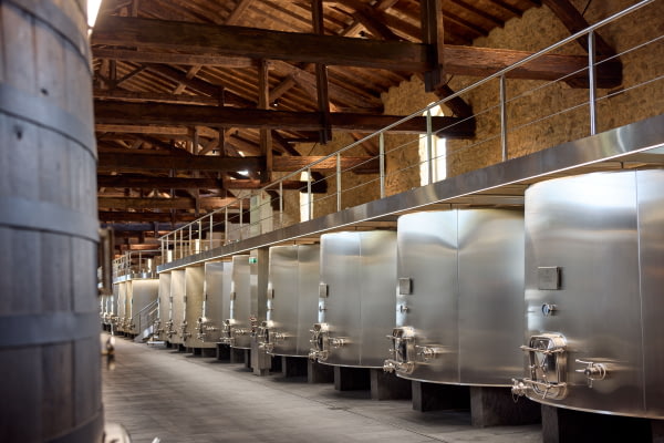 Aperçu de la cuverie hébergeant chaque année nos vins en appellation Brouilly, Côte de Brouilly, Fleurie et Morgon ©Serge Chapuis Aperçu de la cuverie hébergeant chaque année nos vins en appellation Brouilly, Côte de Brouilly, Fleurie et Morgon ©Serge Chapuis